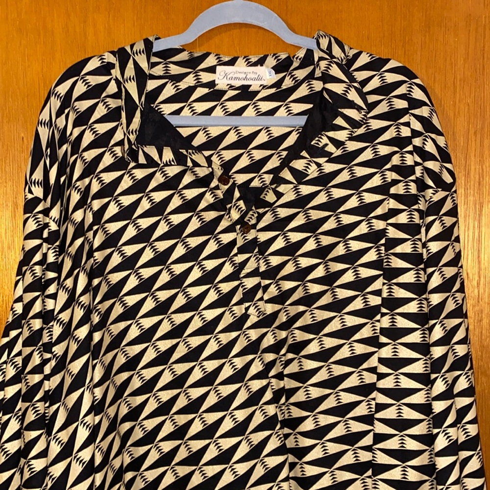 Dezigns by Kamohoalii GOLD Tunic